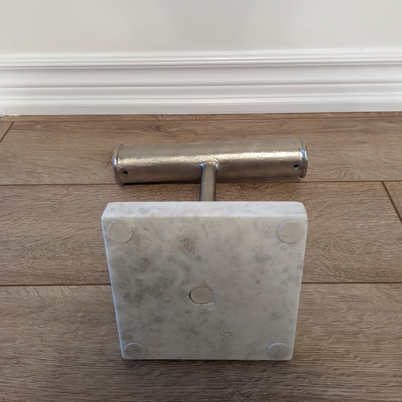marble base jewellery holder - Picture 3 of 3